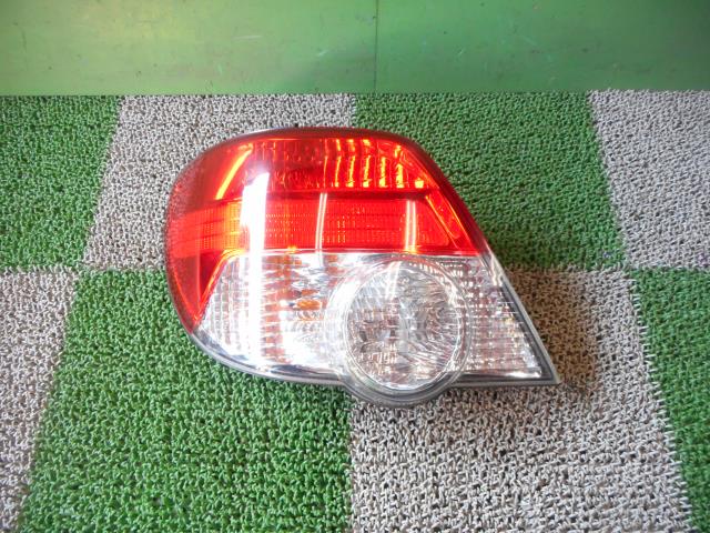 【中古】中古部品 インプレッサ GG3 左ﾃｰﾙﾗﾝﾌﾟ 【3330440100-001249538815600】