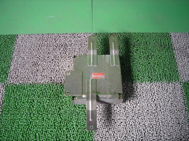 【中古】中古部品 キャラバン KRME24 ｴﾝｼﾞﾝｺﾝﾋﾟｭｰﾀｰ 【3330440100-001124548463100】