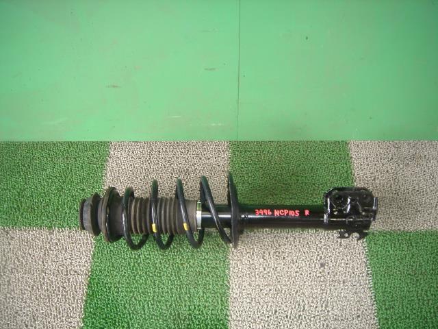 【中古】中古部品 ラクティス NCP105 右ﾌﾛﾝﾄｽﾄﾗｯﾄ 【3330440100-001157788950110】