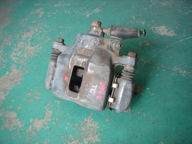 【中古】中古部品 アクティ TC 右ﾌﾛﾝﾄｷｬﾘﾊﾟｰ 【3330440100-001176605244330】