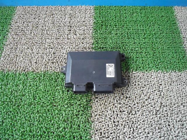 【中古】中古部品 ワゴンＲ MH21S ｴﾝｼﾞﾝｺﾝﾋﾟｭｰﾀｰ 【3330440100-001608827063100】