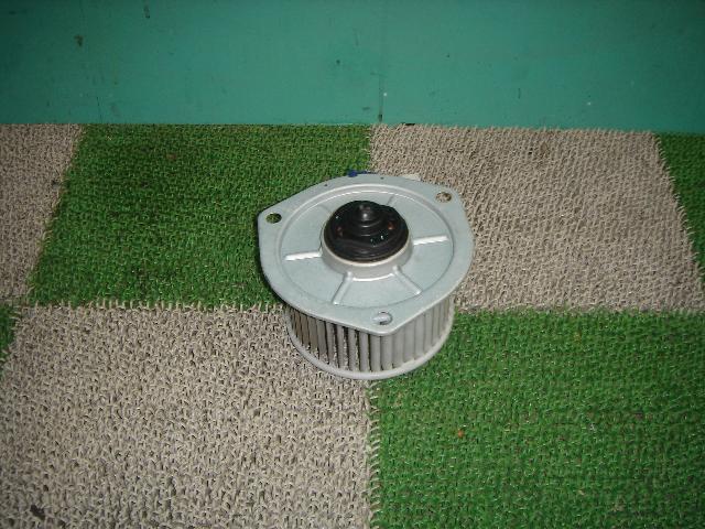 【中古】中古部品 パジェロ V78W ﾋｰﾀｰﾌﾞﾛｱﾓｰﾀｰ 【3330440100-001061098267900】