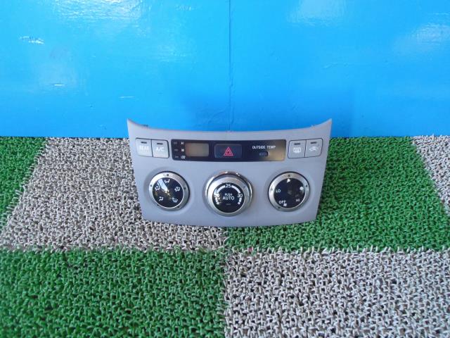 【中古】中古部品 ヴォクシー AZR65G A/Cｽｲｯﾁﾊﾟﾈﾙ 【3330440100-001320533260900】