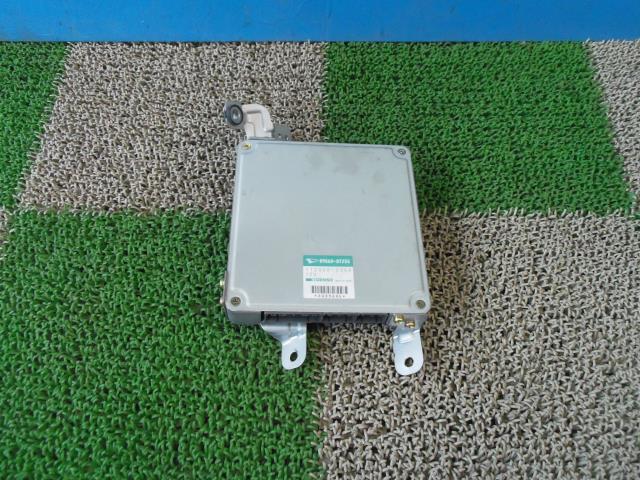 【中古】中古部品 ミラ L502S ｴﾝｼﾞﾝｺﾝﾋﾟｭｰﾀｰ 【3330440100-001550503563100】