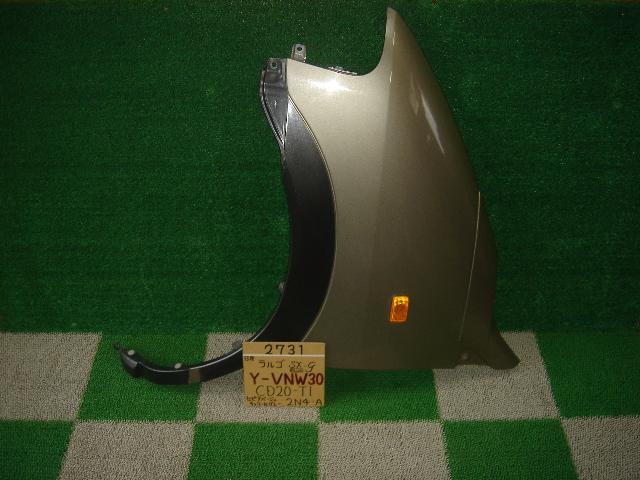 【中古】中古部品 バネット VNW30 左ﾌﾛﾝﾄﾌｪﾝﾀﾞｰ 【3330440100-000875445610700】