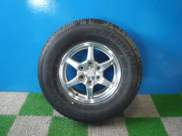 【中古】中古部品 パジェロ V68W ﾀｲﾔ 【3330440100-001439448047200】 17,494円