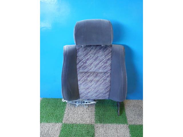 【中古】中古部品 ランドクルーザープラド KZJ78W ﾄﾞﾗｲﾊﾞｰｼｰﾄ 【3330440100-001610668970500】