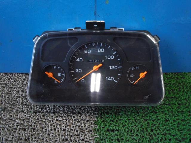 【中古】中古部品 サンバー TT2 ｽﾋﾟｰﾄﾞﾒｰﾀｰ 【3330440100-001562772861400】