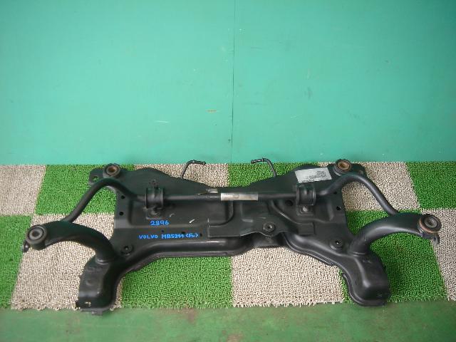 【中古】中古部品 ボルボ 40シリーズ MB5244 フロントメンバー 【3330440100-000951599851710】|e-cleマート
