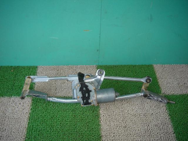 【中古】中古部品 ボルボ 80シリーズ TB6294 ﾌﾛﾝﾄﾜｲﾊﾟｰﾓｰﾀｰ 【3330440100-000952220261600】