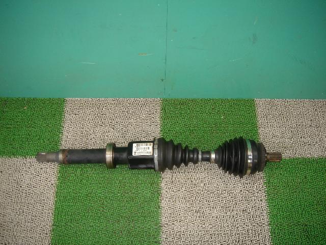 【中古】中古部品 ボルボ 80シリーズ TB6294 右フロントドライブシャフト 【3330440100-000952218542100】|e-cleマート