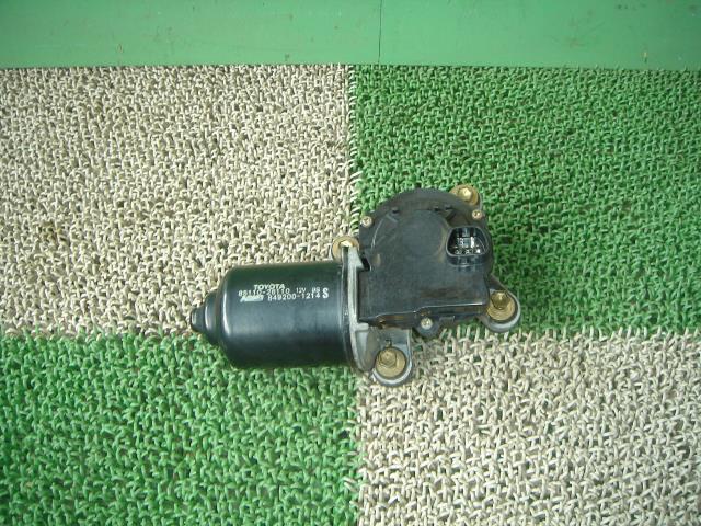 【中古】中古部品 レジアス RCH47W ﾌﾛﾝﾄﾜｲﾊﾟｰﾓｰﾀｰ 【3330440100-001201459961600】