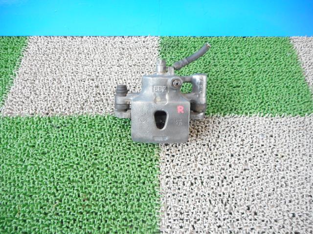 【中古】中古部品 キャリィ DD51T 右ﾌﾛﾝﾄｷｬﾘﾊﾟｰ 【3330440100-001293002344330】