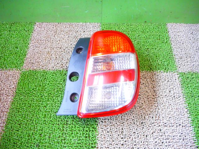 【中古】中古部品 マーチ NK13 右ﾃｰﾙﾗﾝﾌﾟ 【3330440100-001466285815500】