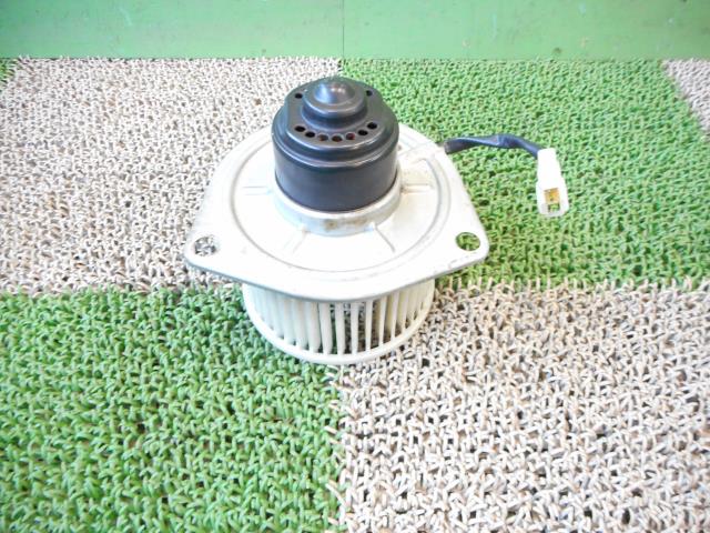 【中古】中古部品 エブリィ DB71V ﾋｰﾀｰﾌﾞﾛｱﾓｰﾀｰ 【3330440100-001258699067900】