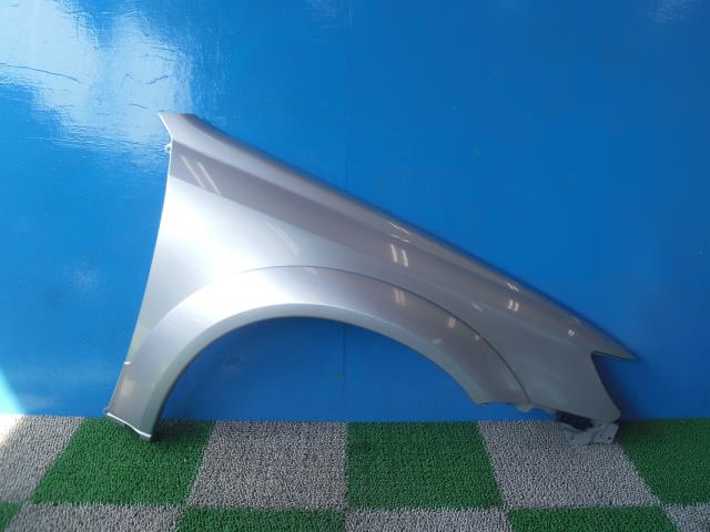 【中古】中古部品 レガシィ BPE 右ﾌﾛﾝﾄﾌｪﾝﾀﾞｰ 【3330440100-001388977810600】