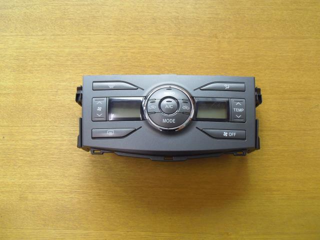 【中古】中古部品 カローラフィールダー ZRE144G A/Cｽｲｯﾁﾊﾟﾈﾙ 【3330440100-001660292860900】