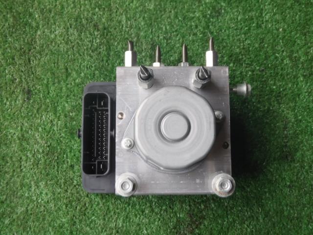【中古】中古部品 ワゴンＲ MH35S ABSｱｸﾁｭｴｰﾀｰ 【3330450100-001615844542500】 9,571円