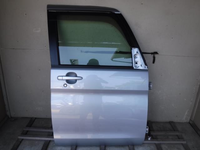 【中古】中古部品 タント LA610S 右ﾌﾛﾝﾄﾄﾞｱ 【3330450100-001535635313100】