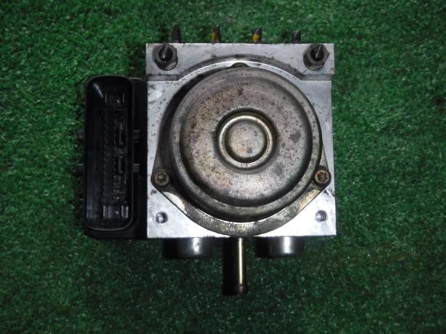【中古】中古部品 ティアナ TNJ31 ABSｱｸﾁｭｴｰﾀｰ 【3330450100-001622303542500】