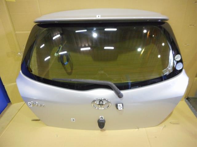 【中古】中古部品 ヴィッツ KSP90 ﾊﾞｯｸﾄﾞｱ 【3330460100-001388924215800】
