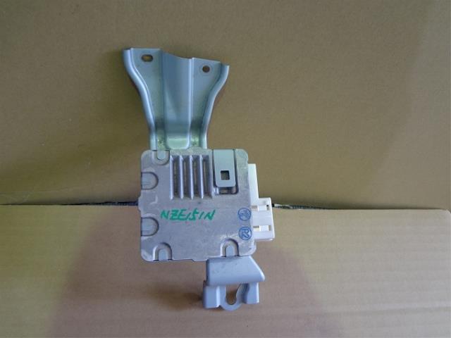 【中古】中古部品 カローラルミオン NZE151N PSｺﾝﾋﾟｭｰﾀｰ 【3330460100-001554432163500】