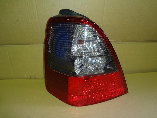 【中古】中古部品 オデッセイ RA7 左ﾃｰﾙﾗﾝﾌﾟ 【3330460100-001377999415600】