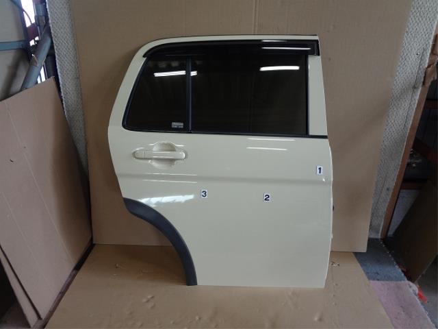 【中古】中古部品 ラパン HE33S 右ﾘｱﾄﾞｱ 【3330460100-001692825713300】
