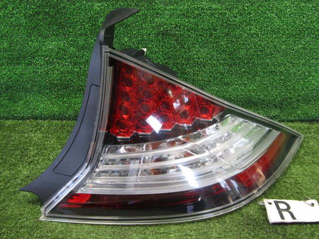 【中古】中古部品 ＣＲ&minus;Ｚ ZF1 右ﾃｰﾙﾗﾝﾌﾟ 【3330200100-210342000015500】｜e-cleマート