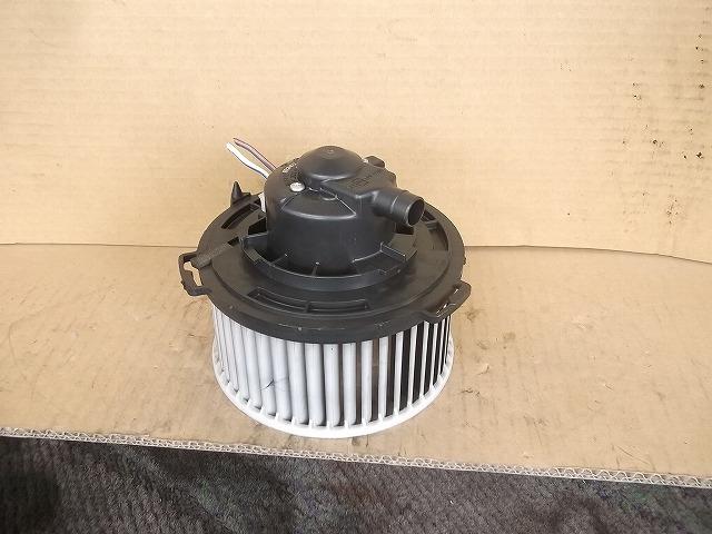 【中古】中古部品 プレマシー CREW ﾋｰﾀｰﾌﾞﾛｱﾓｰﾀｰ 【3330510100-001292723667900】 6,270円
