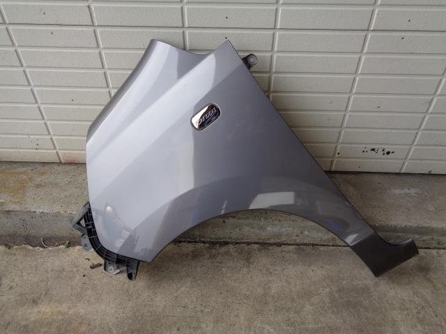 【中古】中古部品 ライフ JC1 左ﾌﾛﾝﾄﾌｪﾝﾀﾞｰ 【3340080100-001588606510700】｜e-cleマート