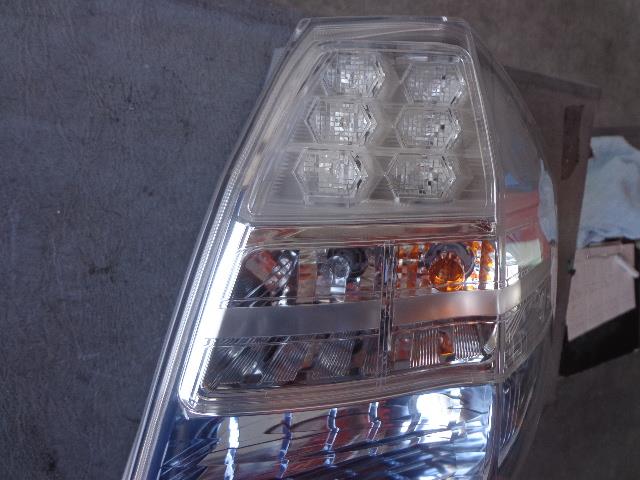 【中古】中古部品 フィット GP1 右ﾃｰﾙﾗﾝﾌﾟ 【3340080100-001301021615500】