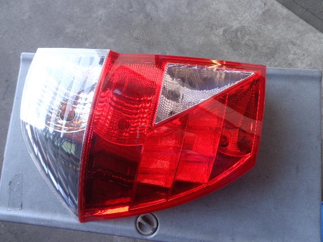 【中古】中古部品 エディックス BE3 左ﾃｰﾙﾗﾝﾌﾟ 【3340080100-001240125015600】