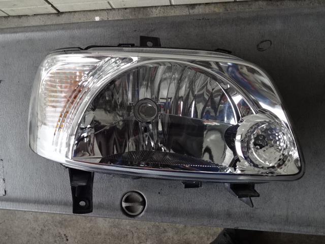 【中古】中古部品 ムーヴ L900S 右ﾍｯﾄﾞﾗﾝﾌﾟ 【3340080100-001340664610800】
