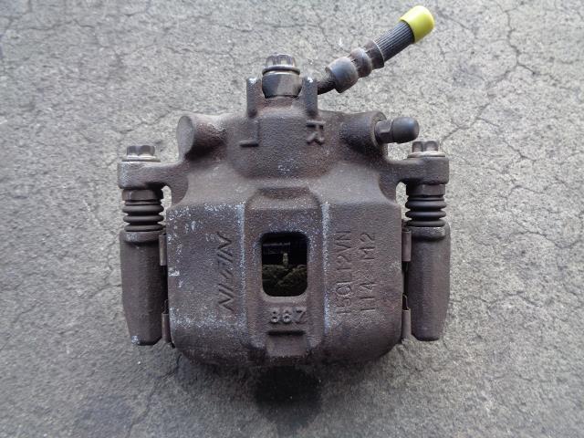【中古】中古部品 サンバー TT2 右ﾌﾛﾝﾄｷｬﾘﾊﾟｰ 【3340080100-001625549744330】