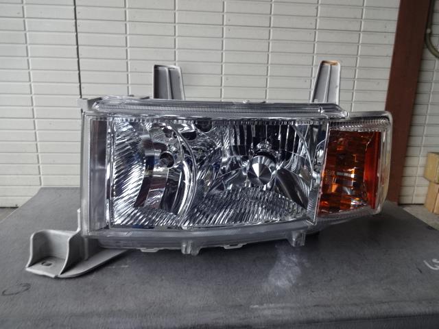 【中古】中古部品 ｂＢ NCP30 左ﾍｯﾄﾞﾗﾝﾌﾟ 【3340080100-001495781510900】 7,030円