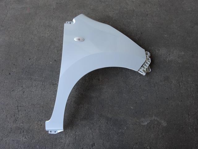 【中古】中古部品 ワゴンＲ MH23S 右ﾌﾛﾝﾄﾌｪﾝﾀﾞｰ 【3340080100-001410946510600】