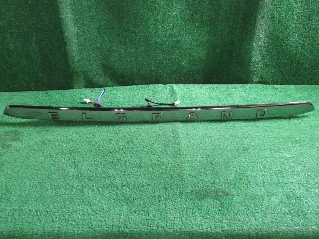 【中古】中古部品 エルグランド PE52 ﾘｱﾌｨﾆｯｼｬｰﾊﾟﾈﾙ 【3260070000-000173082815200】