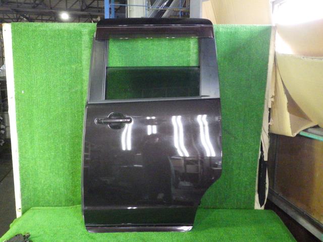 【中古】中古部品 ソリオ MA15S 左ﾘｱﾄﾞｱ 【3260070000-000203071213400】