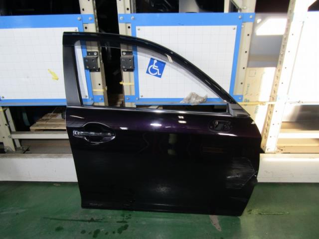 【中古】中古部品 カローラフィールダー NZE164G 右ﾌﾛﾝﾄﾄﾞｱ 【3330900100-001669980513100】