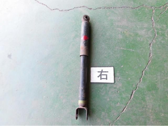 【中古】中古部品 オプティ L810S 右ﾘｱｼｮｯｸｱﾌﾞｿｰﾊﾞｰ 【3330900100-001130669050700】