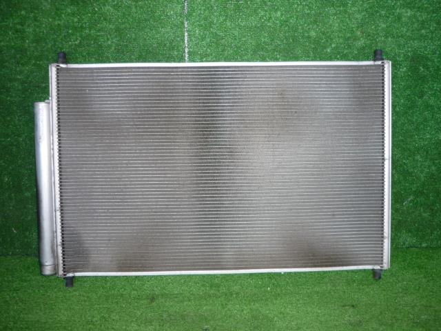 【中古】中古部品 ウィッシュ ZGE20G ｺﾝﾃﾞﾝｻｰ 【3330370100-001642276360600】