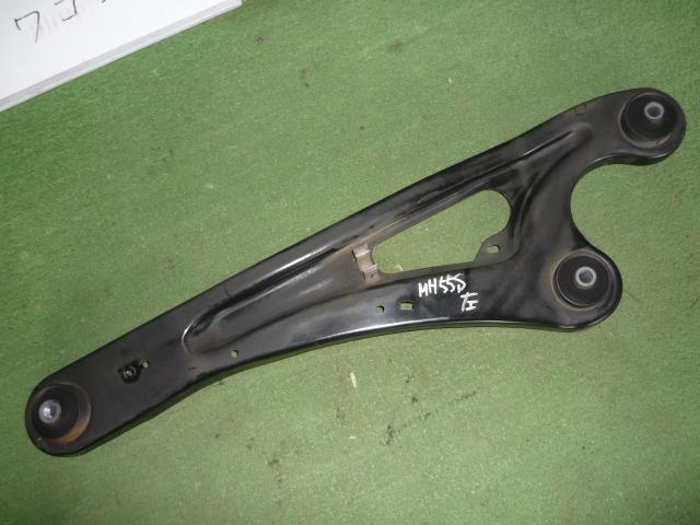 【中古】中古部品 ワゴンR MH55S 左リアロアアーム 【3330370100-001640277851840】