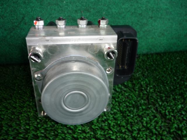 【中古】中古部品 デイズ B21W ABSｱｸﾁｭｴｰﾀｰ 【3330370100-001682587642500】