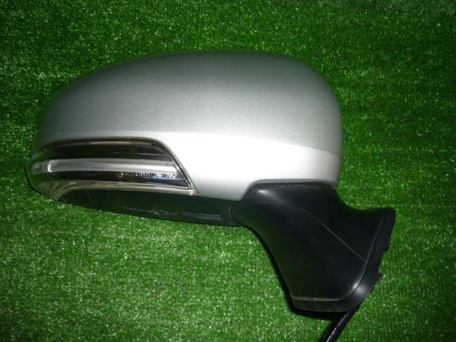 【中古】中古部品 プリウス ZVW30 右ｻｲﾄﾞﾐﾗｰ 【3330370100-001566951213500】