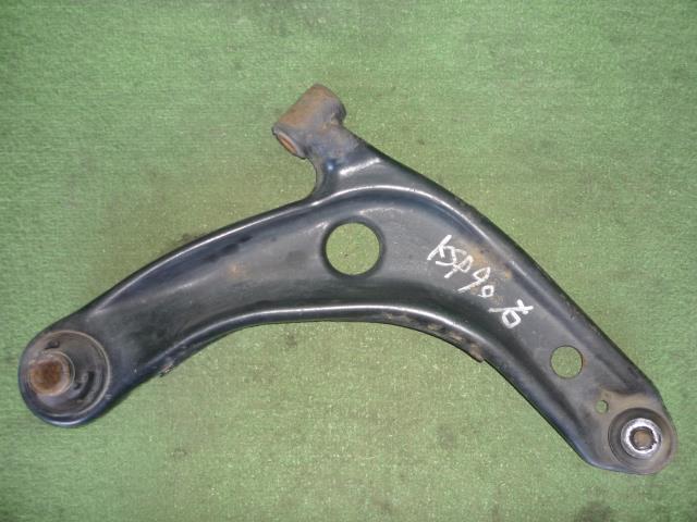 【中古】中古部品 ヴィッツ KSP90 右ﾌﾛﾝﾄﾛｱｱｰﾑ 【3330370100-001584680251720】