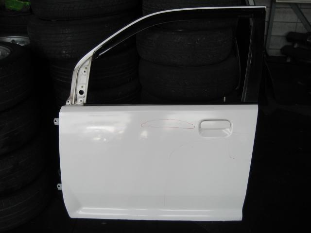 【中古】中古部品 ｅＫワゴン H81W 左ﾌﾛﾝﾄﾄﾞｱ 【3340240100-000887447413200】