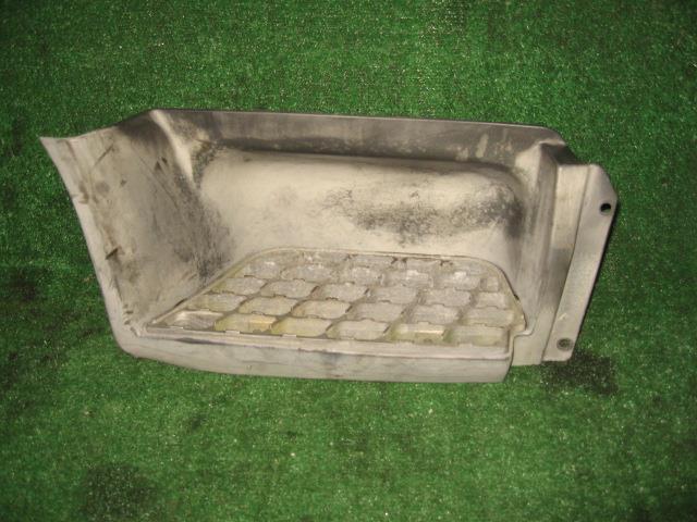 【中古】中古部品 キャンター FE53EB 右ｻｲﾄﾞｽﾃｯﾌﾟ 【3340240100-001397516313700】