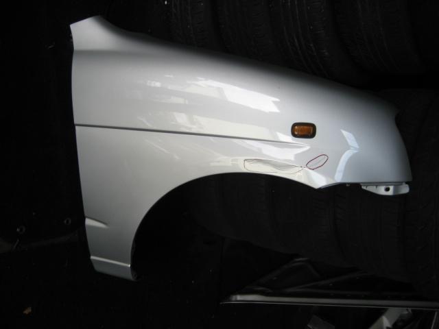 【中古】中古部品 テリオスキッド J131G 右ﾌﾛﾝﾄﾌｪﾝﾀﾞｰ 【3340240100-000865058710600】