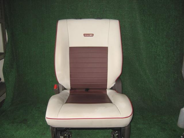 【中古】中古部品 ＭＲワゴン MF33S ｱｼｽﾀﾝﾄｼｰﾄ 【3340240100-001304549070600】 10,588円